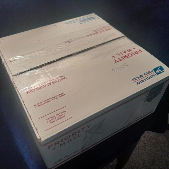 Mystery Box 3 All New With Tags 4  items in box - Picture 2 of 3